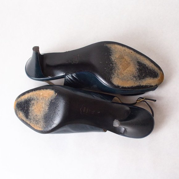 Bruno Magli Vintage Size 10 B Heeled Peep Toe Sandals with Polka Dot Bow - Picture 7 of 14